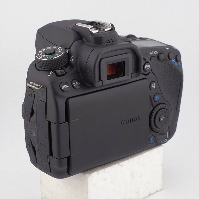 キヤノン EOS 80D