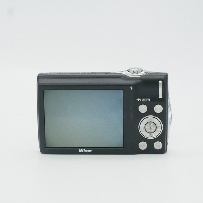 ニコン COOLPIX S3000 シルバー