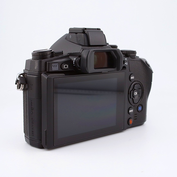 オリンパス OM-D E-M1 12-40/2.8 レンズキツト