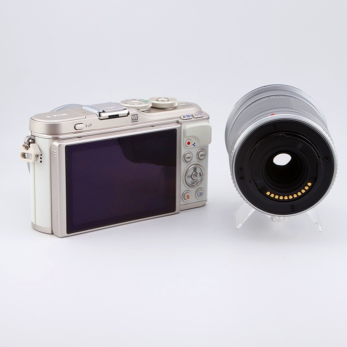 オリンパス E-PL10 EZダブルズームキツト ホワイト