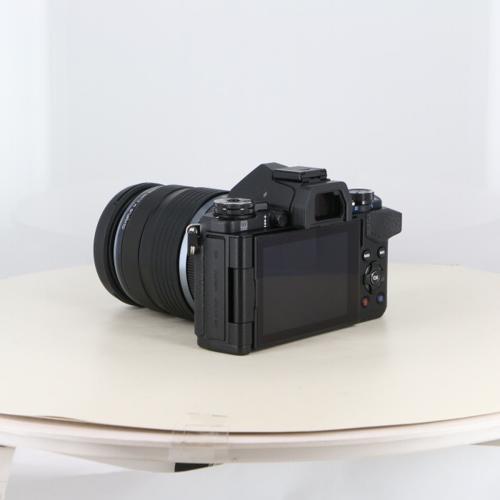 オリンパス OM-D E-M5 Mark II 12-40/2.8レンズキット ブラック