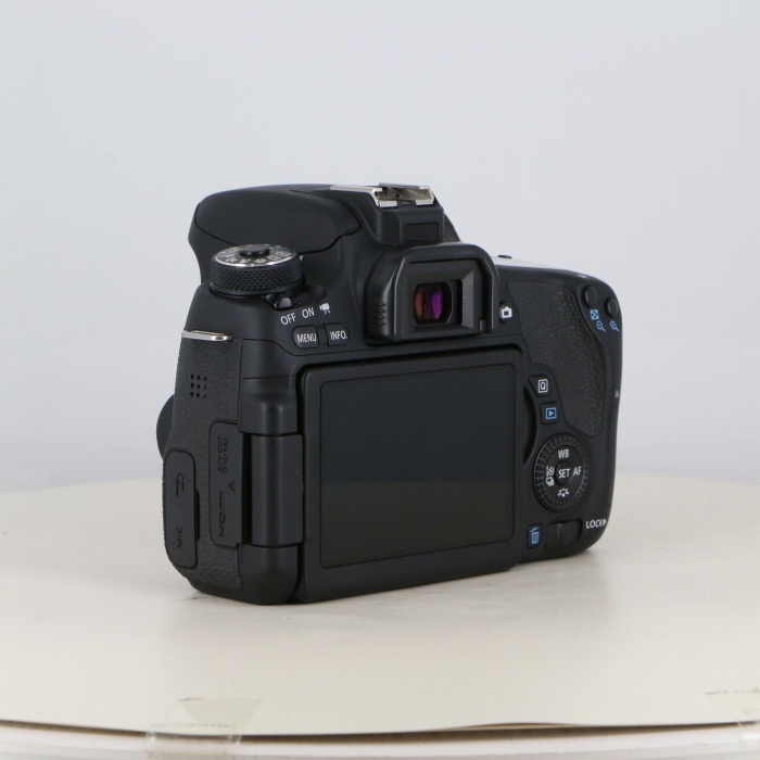 キヤノン EOS 8000D ボデイ