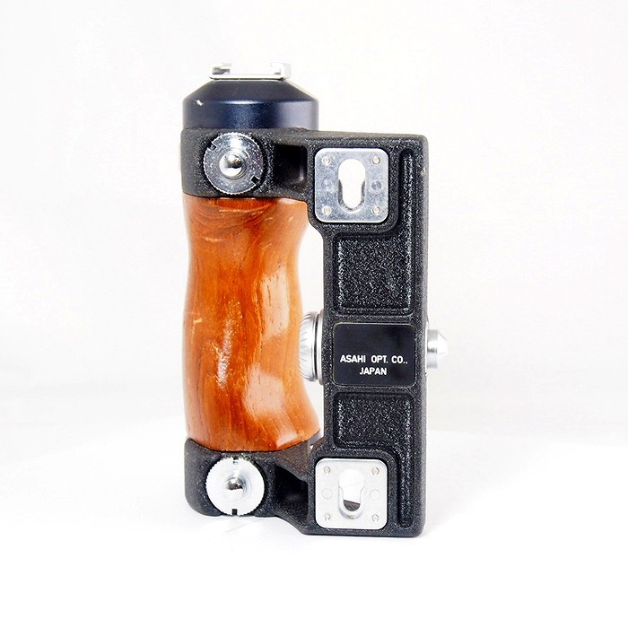 ペンタックス 67用木製グリップ