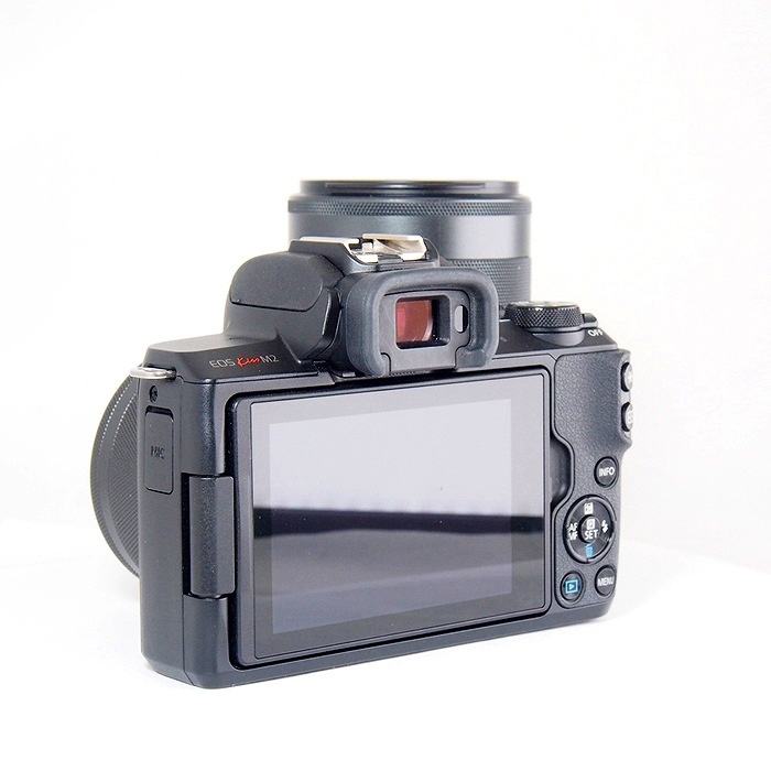 キヤノン EOS Kiss M2 Wズームkit ブラック