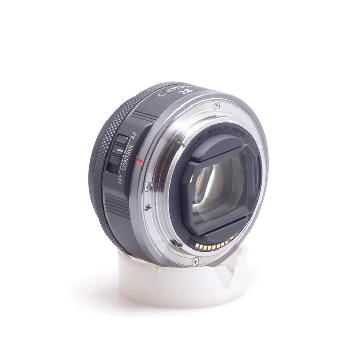 キヤノン RF28/F2.8 STM