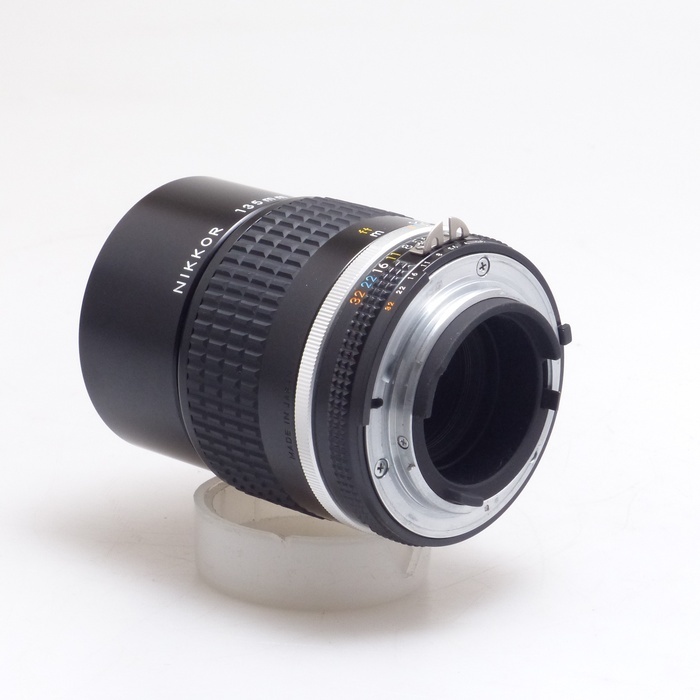 ニコン AI 135/2.8S