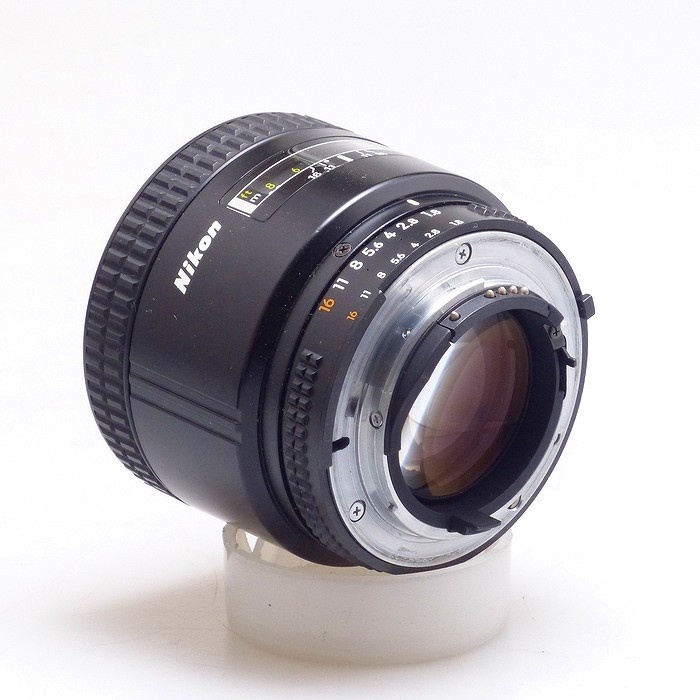 ニコン AI AF 85/1.8