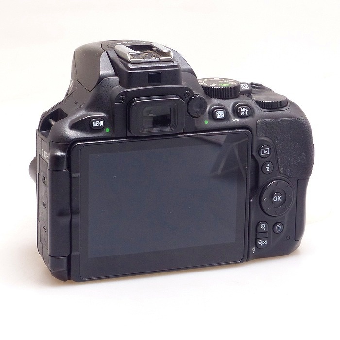 ニコン D5600 ボデイ