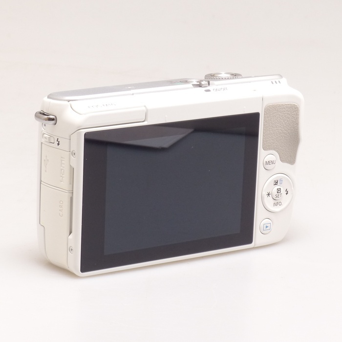 キヤノン EOS M10 ホワイト