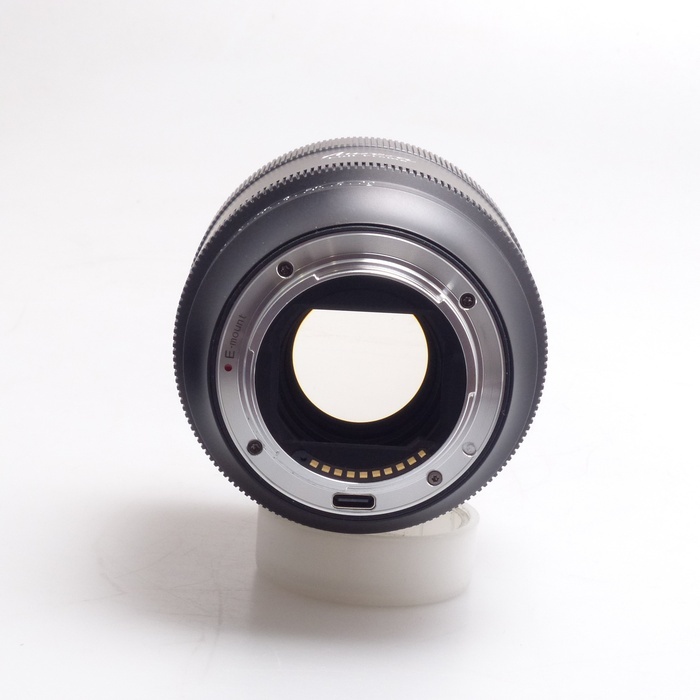 SIRUI 85 1.4 E-mount