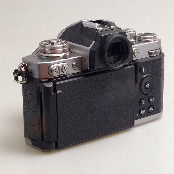 ニコン Z fc 16-50 VR レンズキット シルバー