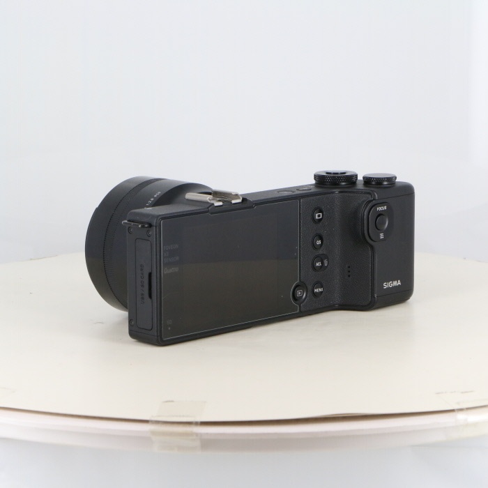 シグマ DP1 QUATTRO