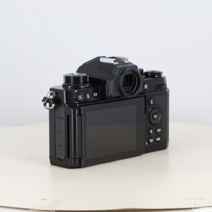 ニコン Z fc ボディ ブラック