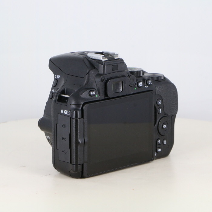 ニコン D5600 ボデイ