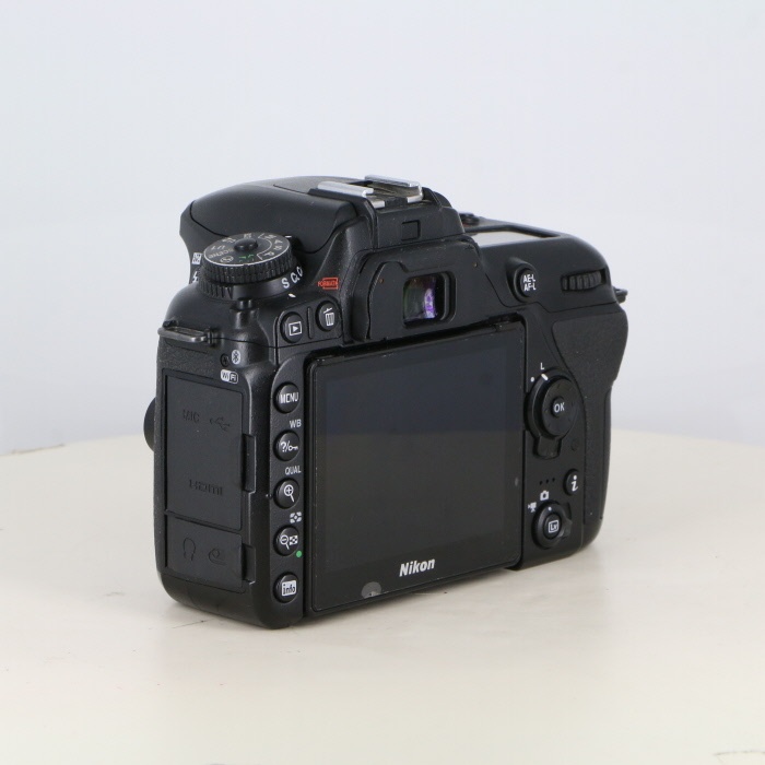 ニコン D7500 ボディ