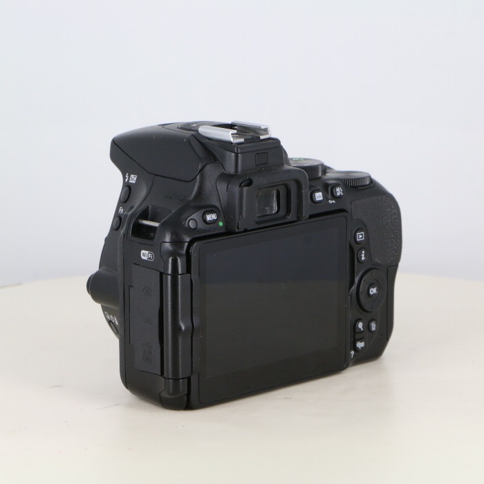 ニコン D5500 ボディ ブラック