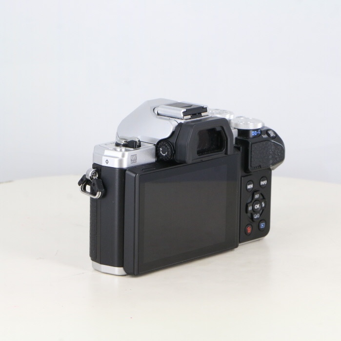 オリンパス OM-D E-M10 MARK3 ボデイ シルバー