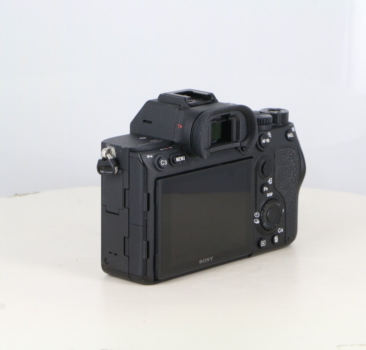 ソニー α7R IV (ILCE-7RM4) ボディ