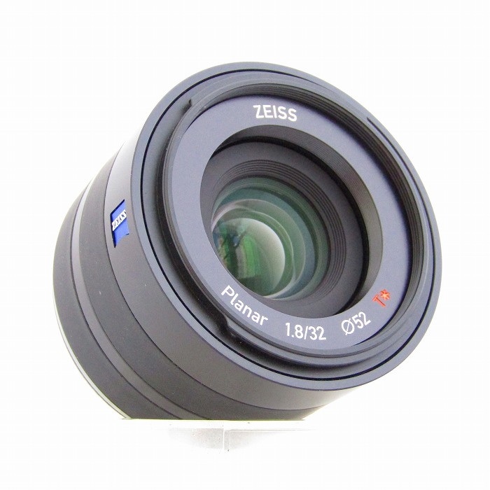 ツアイス TOUIT 32/1.8 X-MOUNT