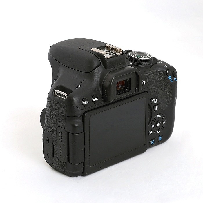 キヤノン EOS KISS X8i ボディ