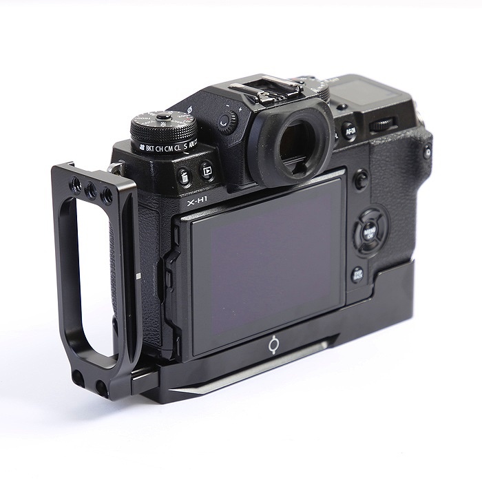 フジフイルム X-H1 ボデイ＋SmallRig
