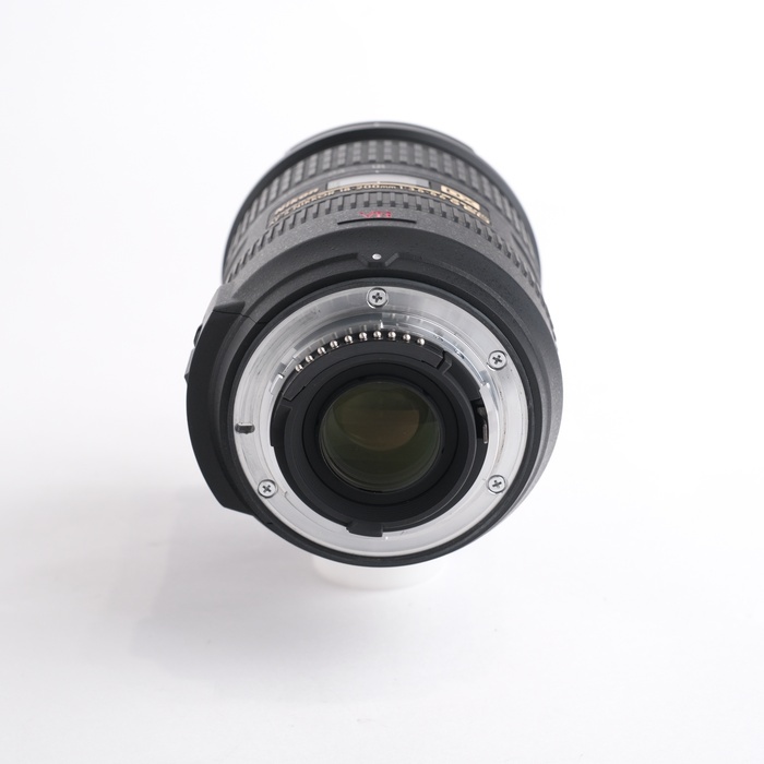 ニコン AF-S DX VR 18-200/3.5-5.6G IF-ED
