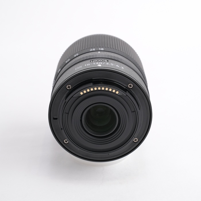 ニコン Z DX 18-140/3.5-6.3 VR