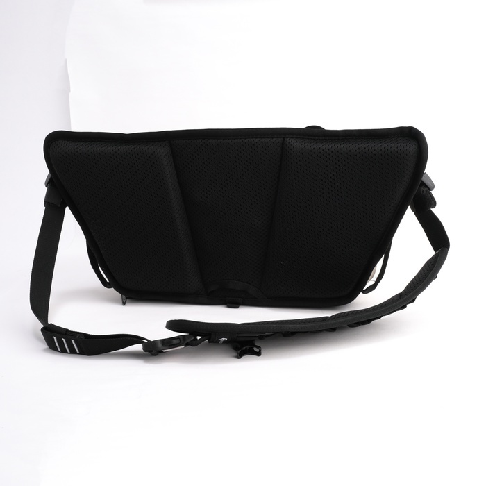 銀一 WANDRD ローグスリング9L ユマタン SLG9-TA-1