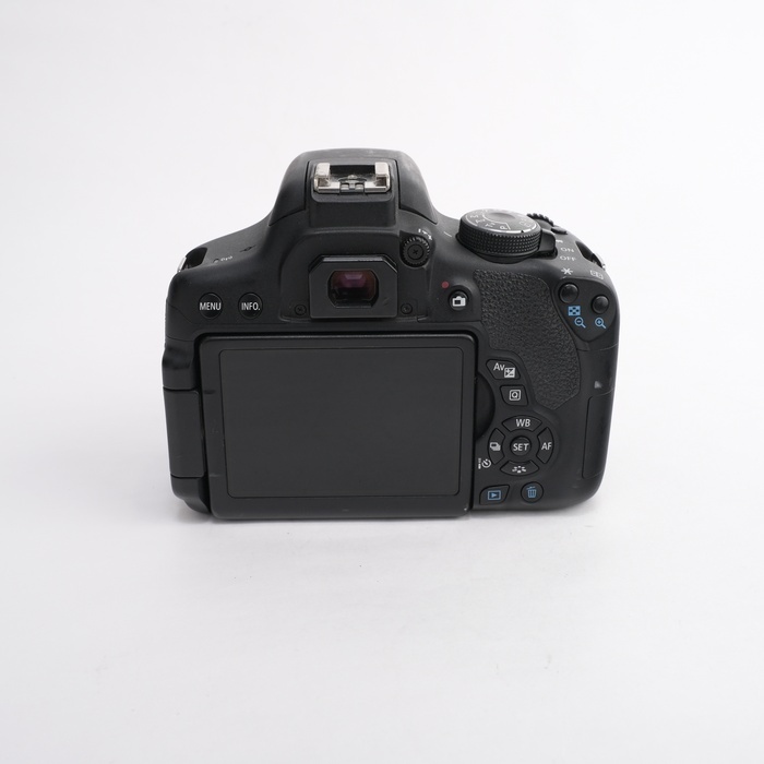 キヤノン EOS KISS X8I ボディ