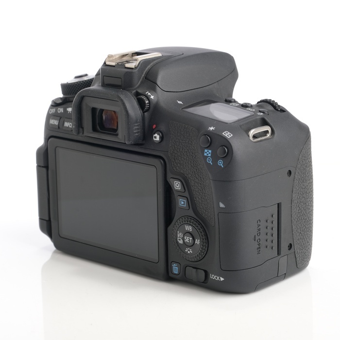 キヤノン EOS 760D (日本名称8000D)
