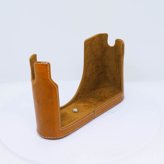 ライカ 19567 Q2用プロテクター ブラウン