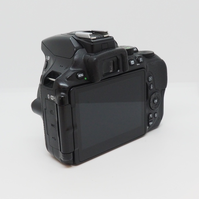 ニコン D5600 ボディ