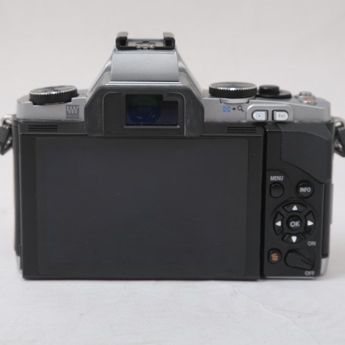 オリンパス OM-D E-M5 ボデイ シルバー