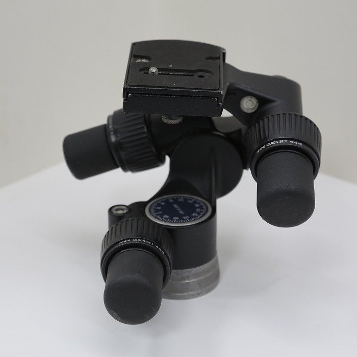 マンフロット ギア付きプロ雲台 405