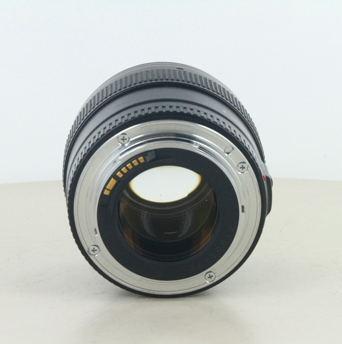 キヤノン EF85/1.8 USM