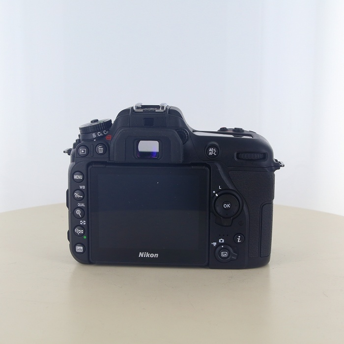 ニコン D7500 ボデイ