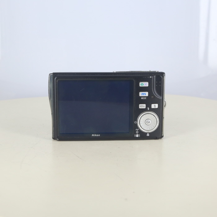 ニコン COOLPIX S7c