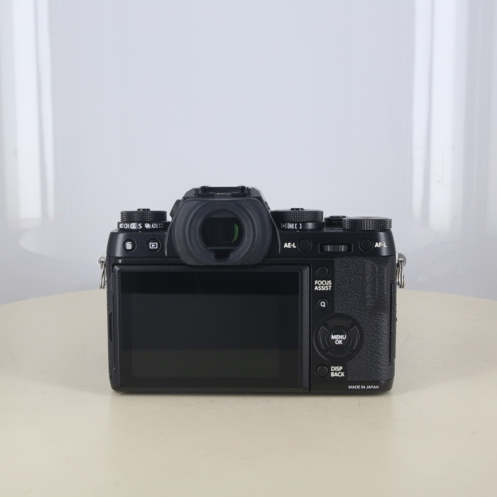 フジフイルム X-T1 ブラック レンズキット(18-55/2.8-4)