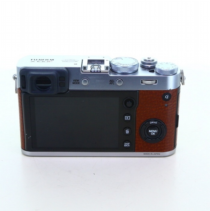 フジフイルム X100F ブラウン