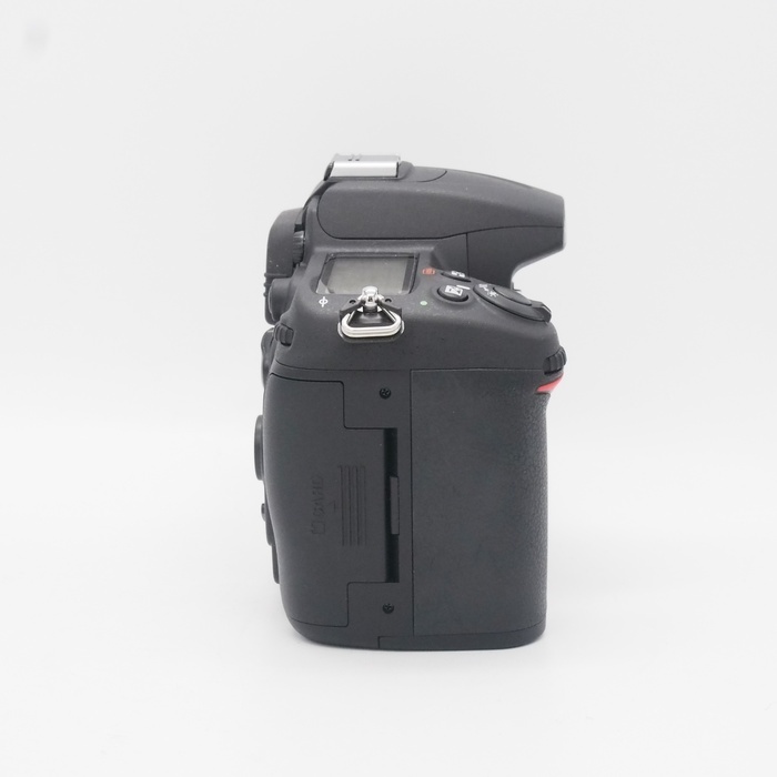ニコン D7000