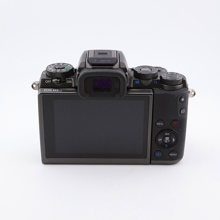 キヤノン EOS M5 ボデイ