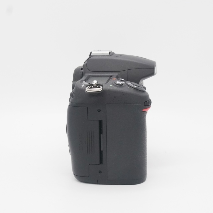 ニコン D7000