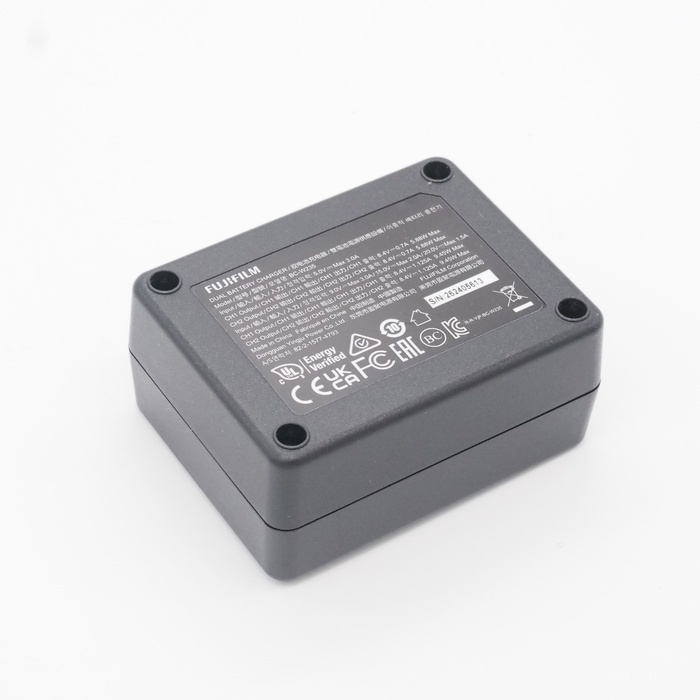 フジフイルム BC-W235 バツテリーチヤージヤー