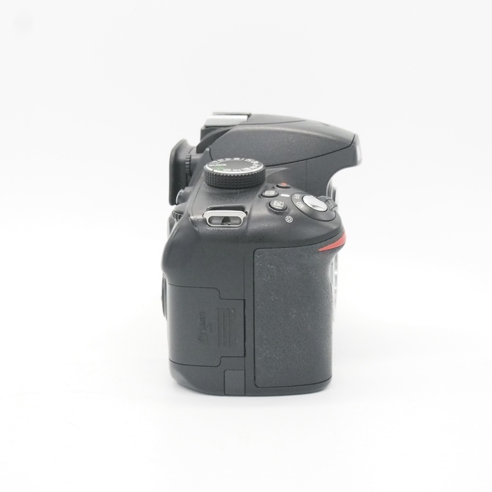 ニコン D3200 ボデイ ブラツク ※充電器無し