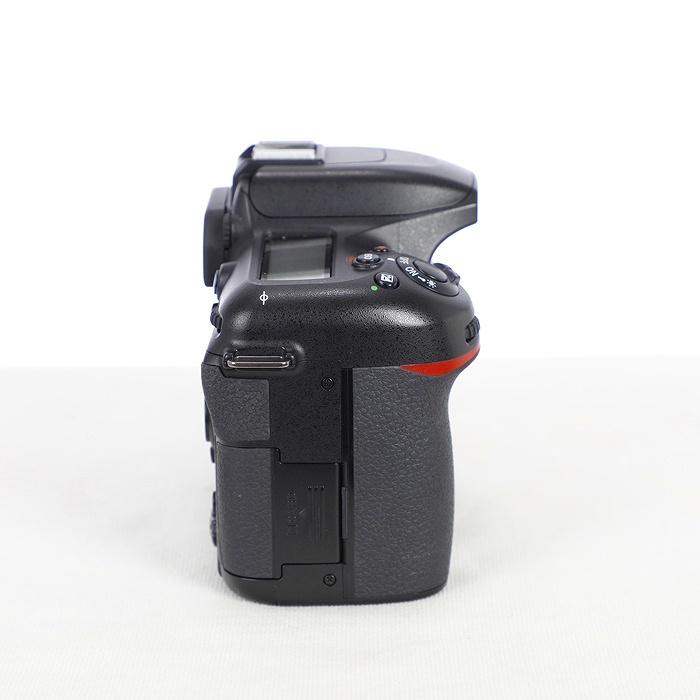 ニコン D7500 ボデイ