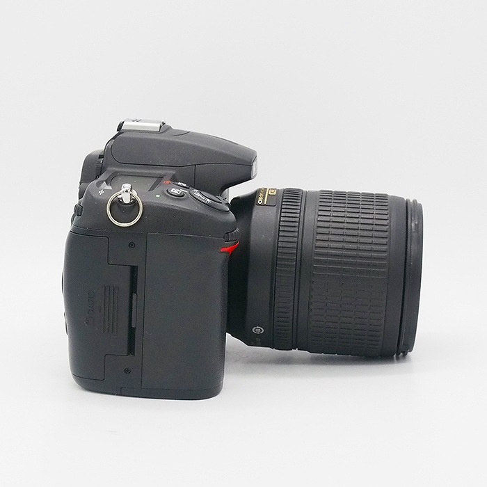 ニコン D7000 18-105VR キツト