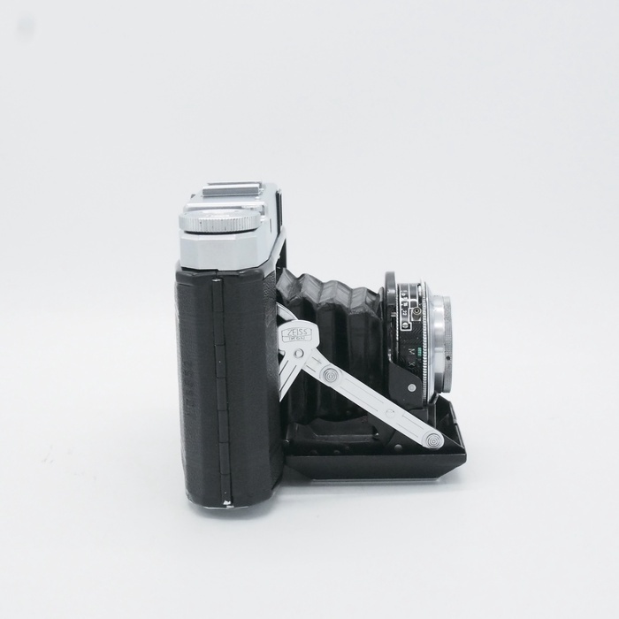 ツアイスイコン スーパーイコンタシックスIII型 (531/16)テッサー75/3.5