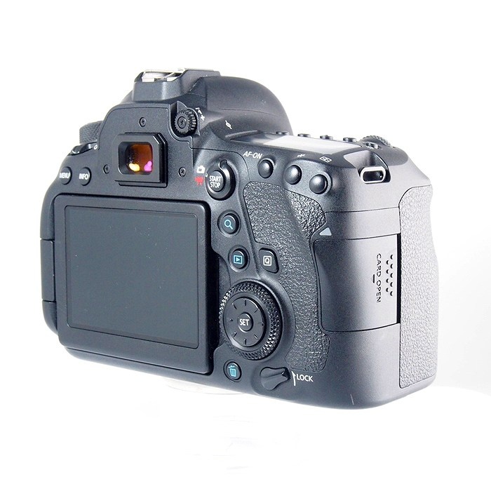 キヤノン EOS 6D Mark II ボデイ