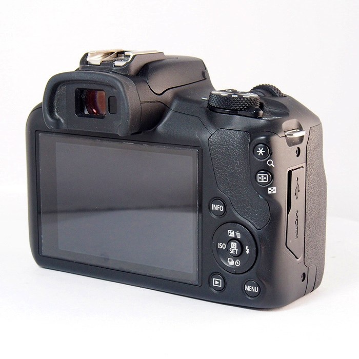 キヤノン EOS R100
