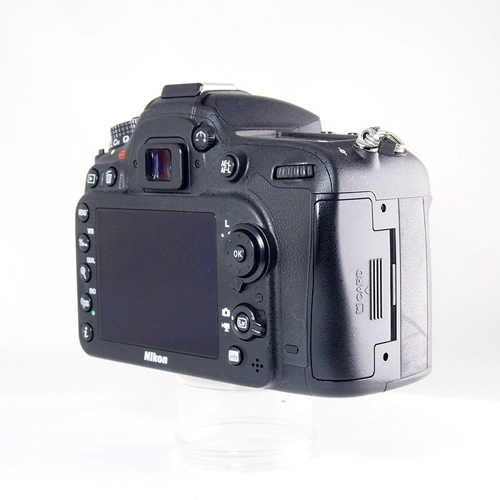 ニコン D7100 ボデイ